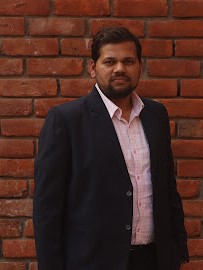 Dr.  Shashi Kumar